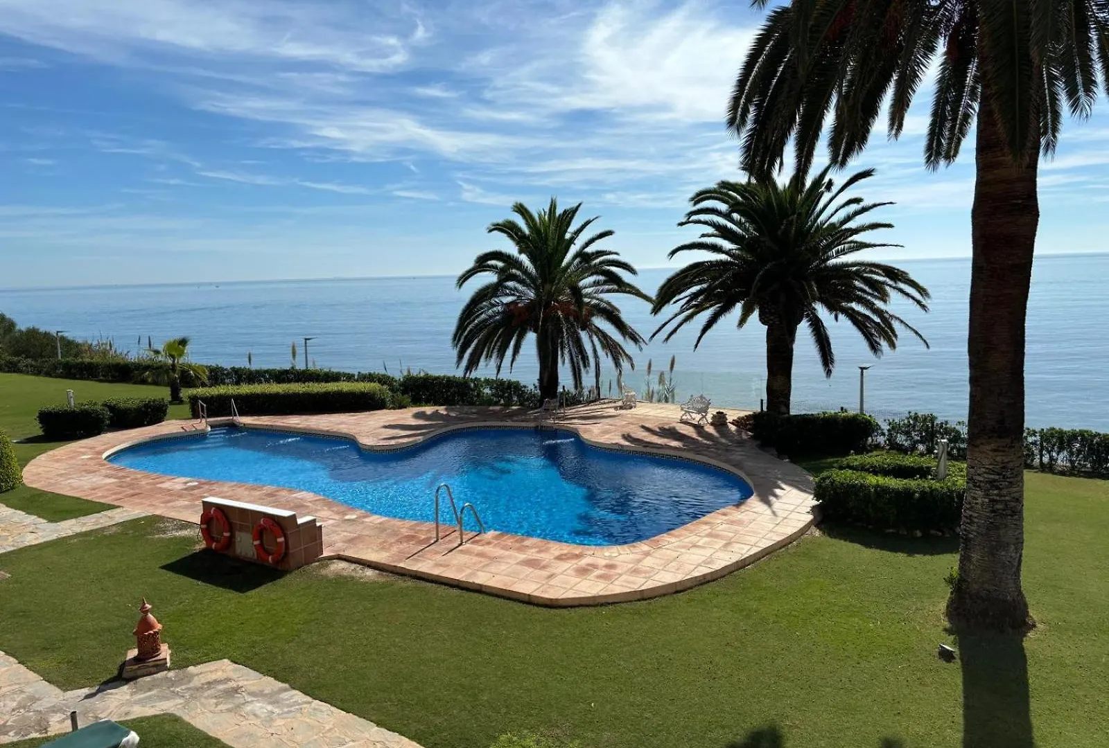 Ferienwohnung Lunimar, 1º Linea Mar Con Piscina Estepona Apartment